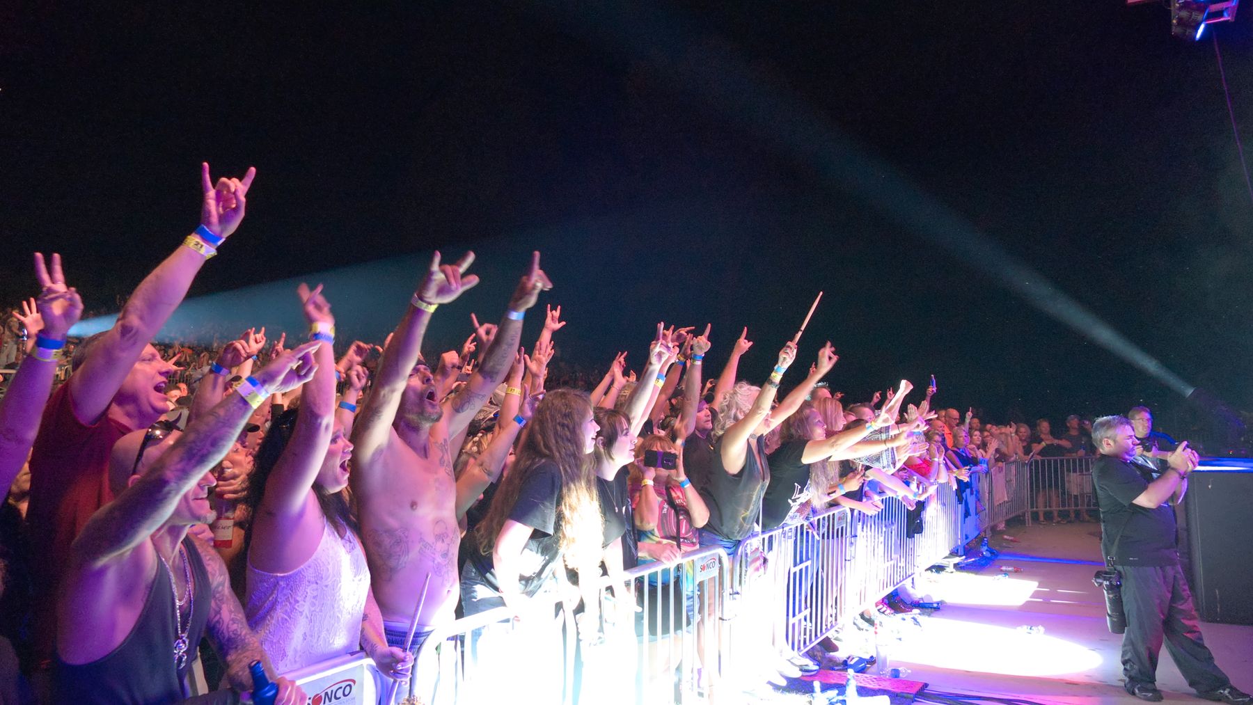 The POP 2000 Tour, featuring Chris Kirkpatrick of *NSYNC, O-Town