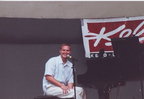 1998 - Performing Live - Sioux Falls, McKennan Park