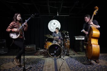 Eleanor Underhill & Friends. Photo by Silas Durocher
