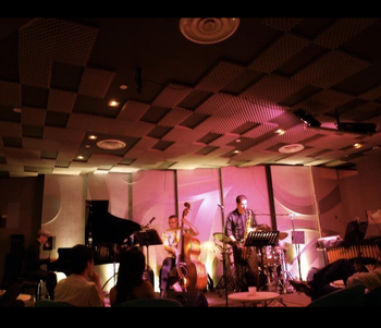 Live at Jazz@7ate9 Singapore featured as part of their international artist series
