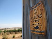 Live @ 3 Steves Winery