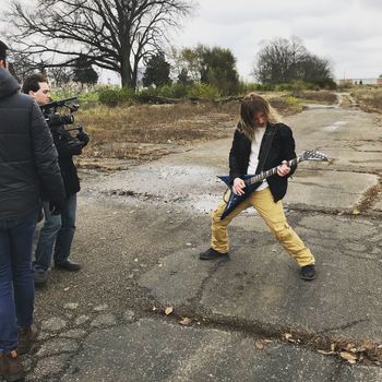 Behind the scenes of the Cut & Run video shoot
