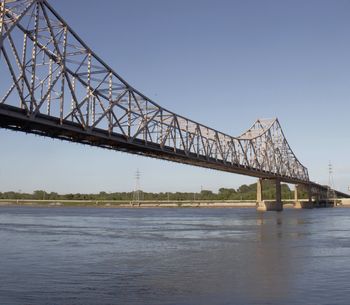 Bridge across the Mississippi
