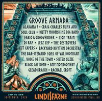Sister Suzie & The Right Band at Lindisfarne Festival