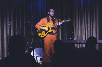 Live at Hotel Cafe // LA, CA (photo by Alex Lomelli)
