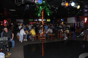Big crowd at 4D's for SCPHC Fall Fundraiser Nov 2011
