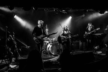 ROSES - Last Exit Live
