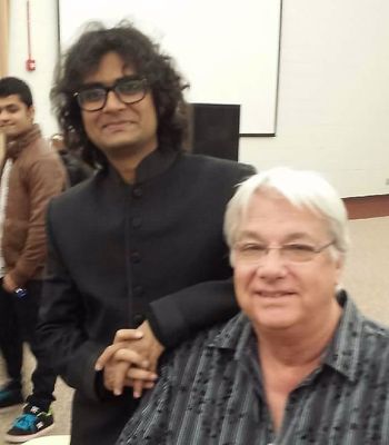 When I met the fabulous Asif Sinan from Pakistan. He play Jazzical guitar. Breath taking!
