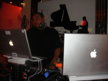 DJ WILL & DJ JOHNNY G MIXING OUT IN KENOSHA WISCONSIN
