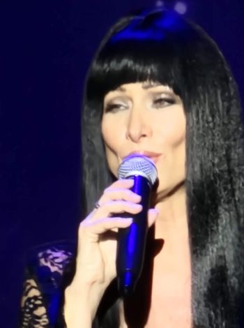 Lisa Irion as Cher live performance as 90s Cher
