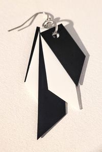 The Edge 3 Earring 