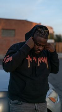 BLACK AOYNOM METAL HOODIE