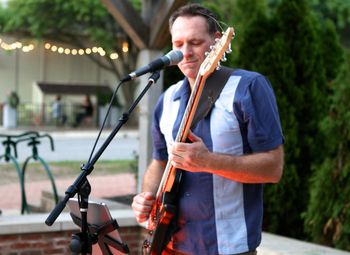 Matt Steidle Solo, Dewey’s Pizza, Worthington, OH
