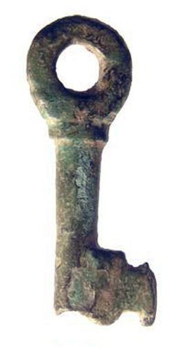 An Anglo-Saxon key: one of the "clean" answers to a famous riddle!
