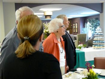 Jean Scott singing Oh Canada at 101 years old.
