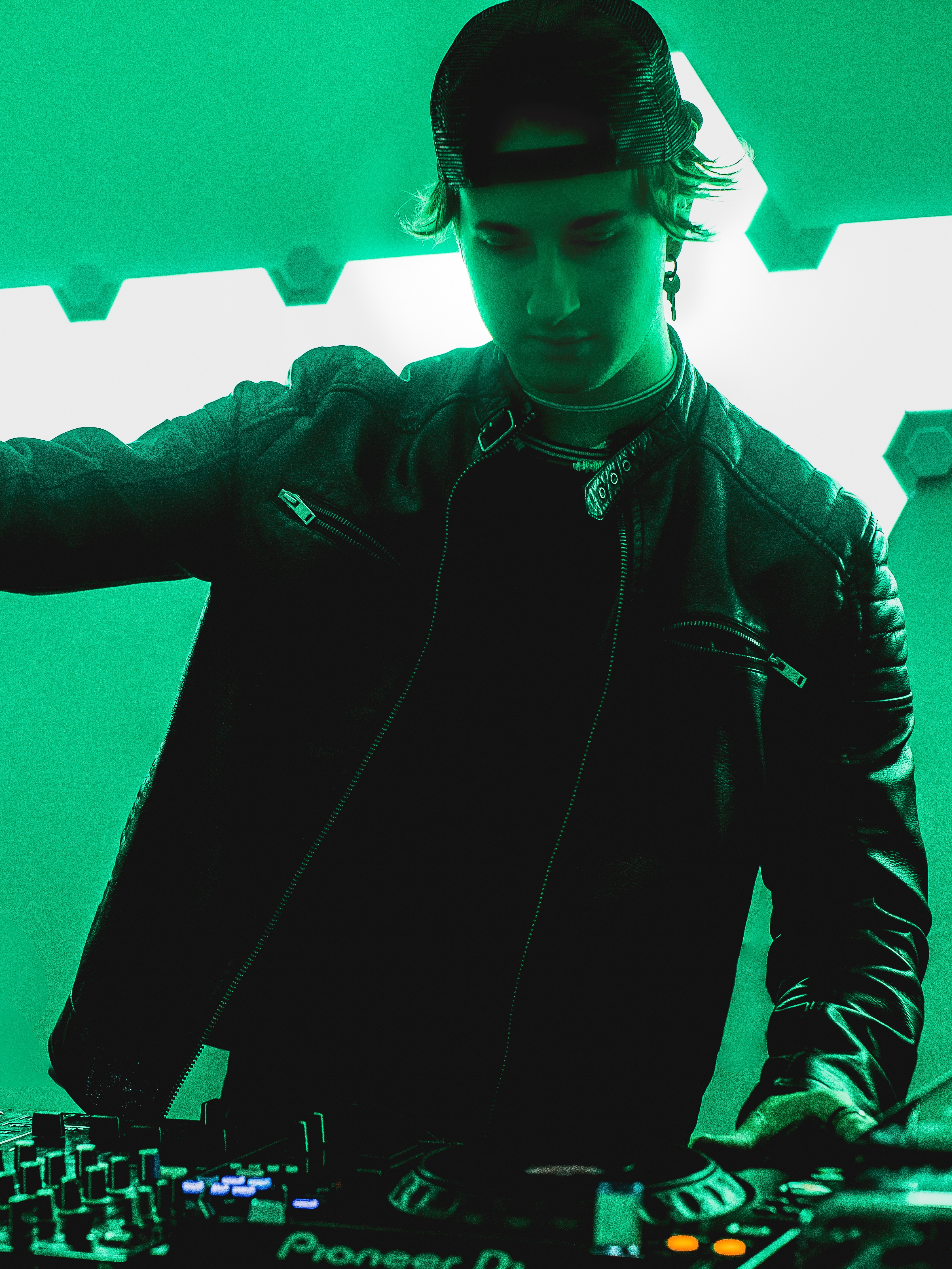 Adam Rowe Music - Songs - Remixes - Mashups - DJ Mixes