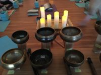 Big Relax and Singing Bowls by Candlelight