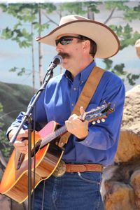Doug Figgs at Arizona Cowboy Poets Gathering