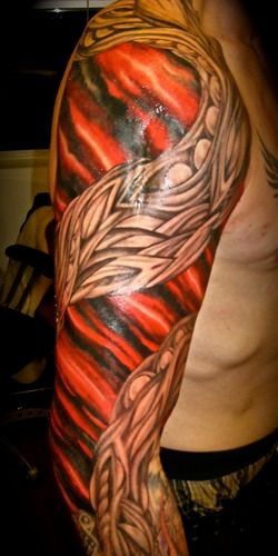 Abstract musculature arm sleeve, side view
