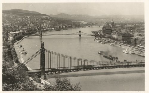 Julia's postcard of Budapest