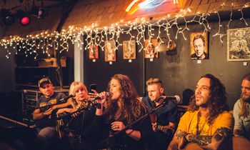 Rachel Lipsky Bluebird Cafe Nashville, TN
