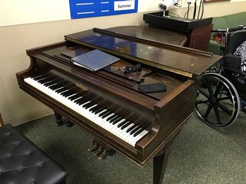 The piano I most enjoy playing in my regular route: a 1934 Chickering. As well as my favorite piano make of all. Likely built in New York just after the company relocated from the Boston area.
