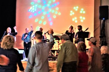 The band and audience join in to sing How Great Thou Art at the Grimsley, Tn concert
