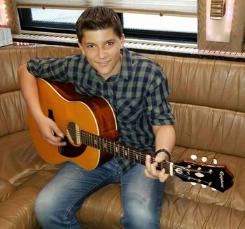 Jake on the Gibson Bus, playing the guitar Paul McCartney used to record Yesterday. He did a special run with Gibson to auction for charity, and he donated this one to them. When he played it, the guitar was restrung to accommodate his left handedness.

