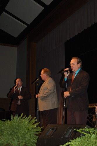 The smooth sounds of the Berry Brothers.
