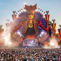 Noa Zulu &  Armin Van Buuren