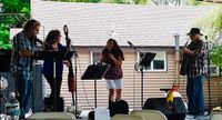 Stomp N' Holler Acoustical Band in the Beer Garden