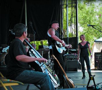 Bone_Orchard_Solar_Fest2007_or_so1 Taos Solar Music Fest - photo by Pattie Traynor
