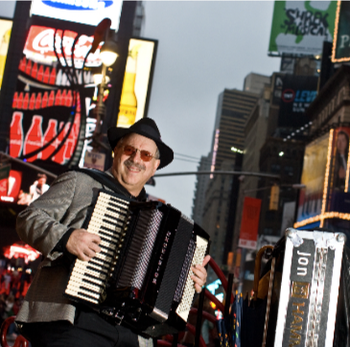 Jon Hammond playing Excelsior AC/R Accordion photo by Elmar Lemes
