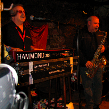 Jon Hammond at XK-1 organ with Tony Lakatos tenor sax at Jazzkeller Frankfurt
