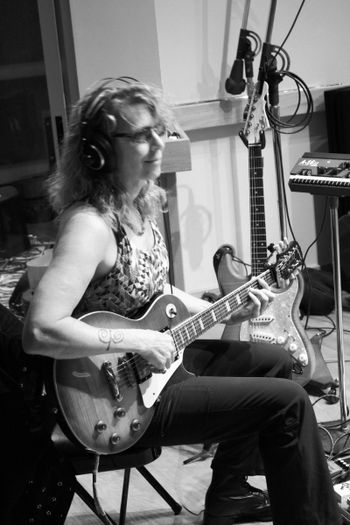 Warner/Chappel 2018 Session Me an Les Paul
