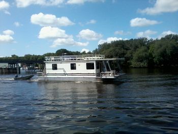 IMG_20150518_1035151 House Boat on St.John River-Headed North
