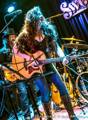 Lauren Murphy & Mark Karan courtesy of Bob Minkin Photography Sweetwater Music Hall
