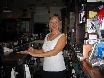 Sue the flapper and mistress of ceremonies
