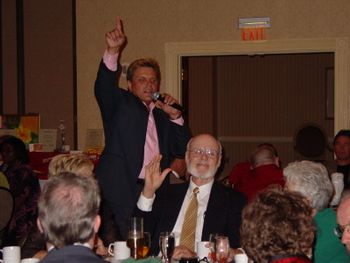 NORMAN LEE STANDING BY RAY GIESEL FOUNDER OF THE CHRISTIAN 12-STEP MINISTRY 10-22
