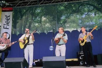 The full band at The Arts & Ideas Festival in New Haven '03 - photo Michael Benson
