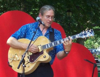 Jazz duo playing on New Haven Green
