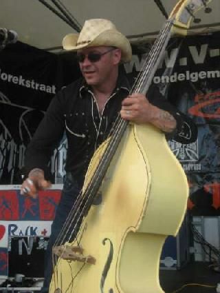 Paul at Rockabilly Day Belgium
