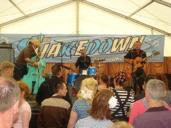 Shakedown band
