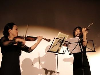 Trio:  Here Megumi Murakami & Shiho Ono (Arturo Escandon)
