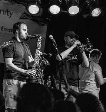 www.martinishotband.net
