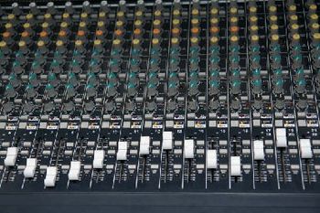 THE MX2442 MIXER
