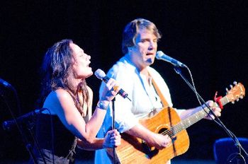 Karla and Darrell Scott (Leonard Cohen Festival 2008)
