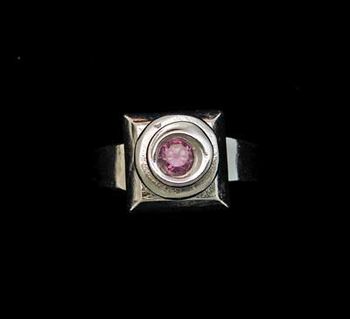Women's Pinky Ring
