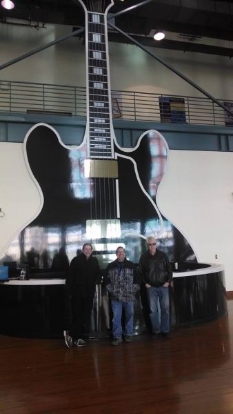 Gibson_Guitar_factory

