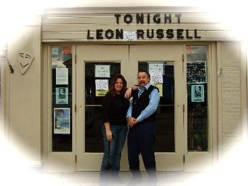 Cathi & Bill Rhodes, Chestnut Run, about to meet Leon Russell
